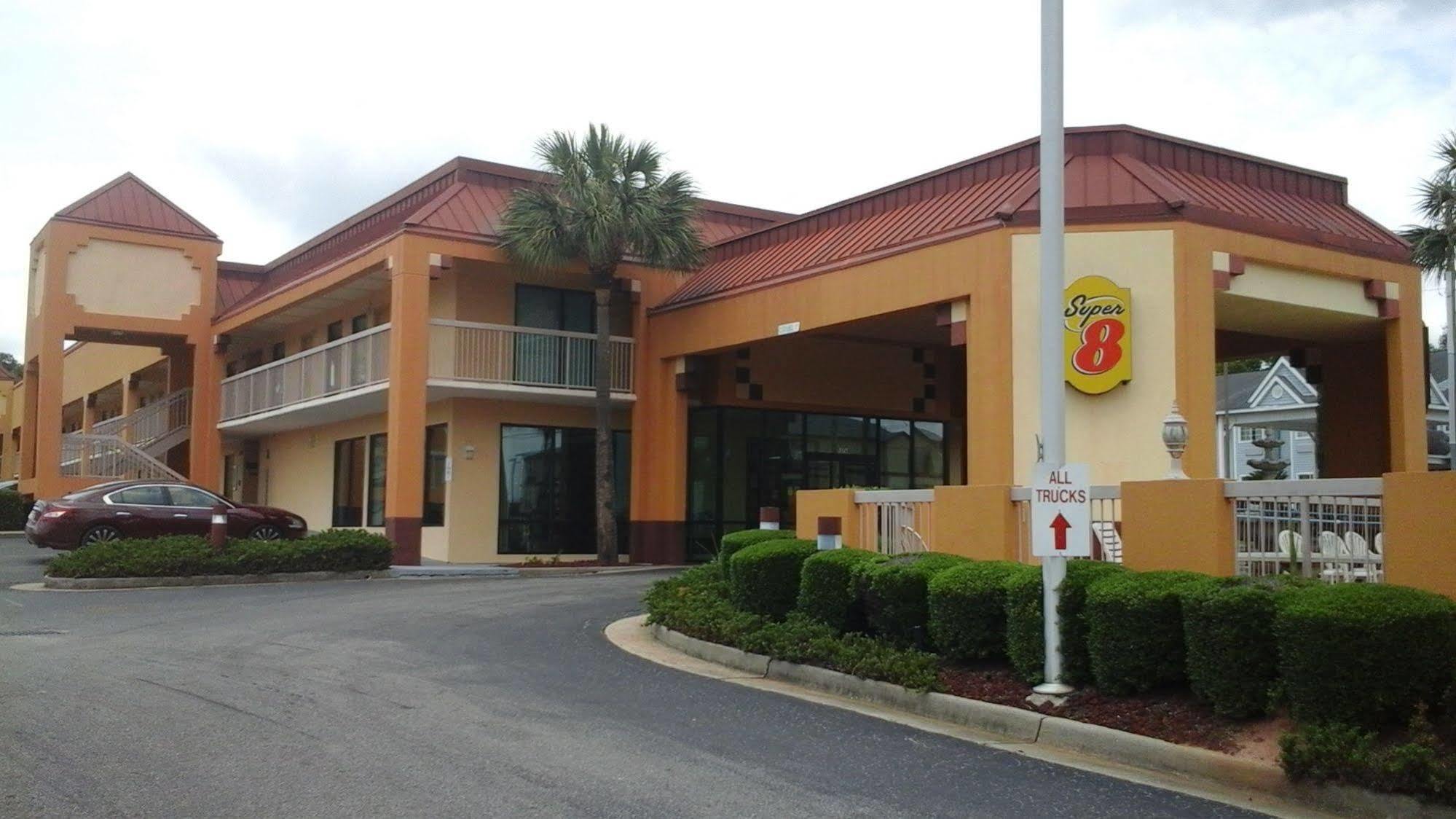 Super 8 By Wyndham Mobile/Tillmans Corner Exteriér fotografie